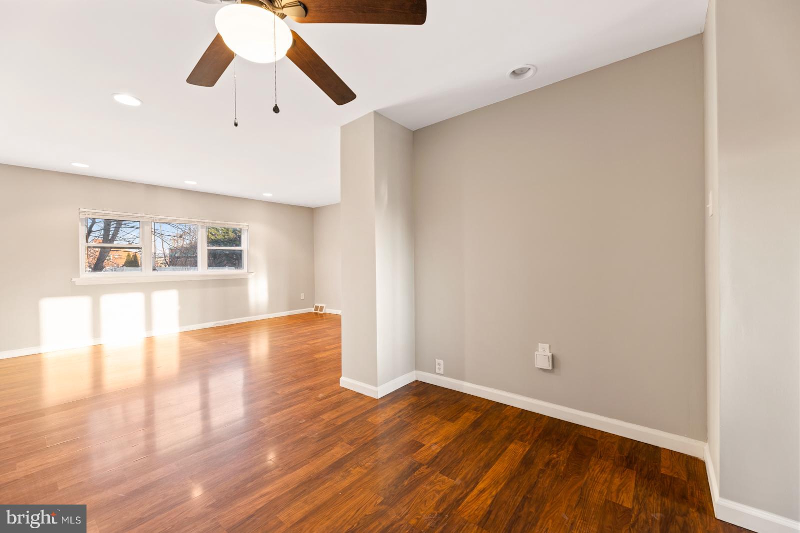 3355 Fairdale Road Philadelphia, PA 19154 - Photo 16 of 48