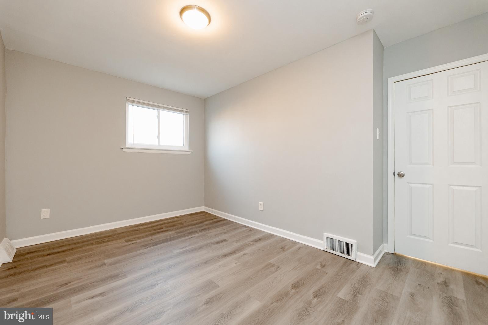 3355 Fairdale Road Philadelphia, PA 19154 - Photo 31 of 48