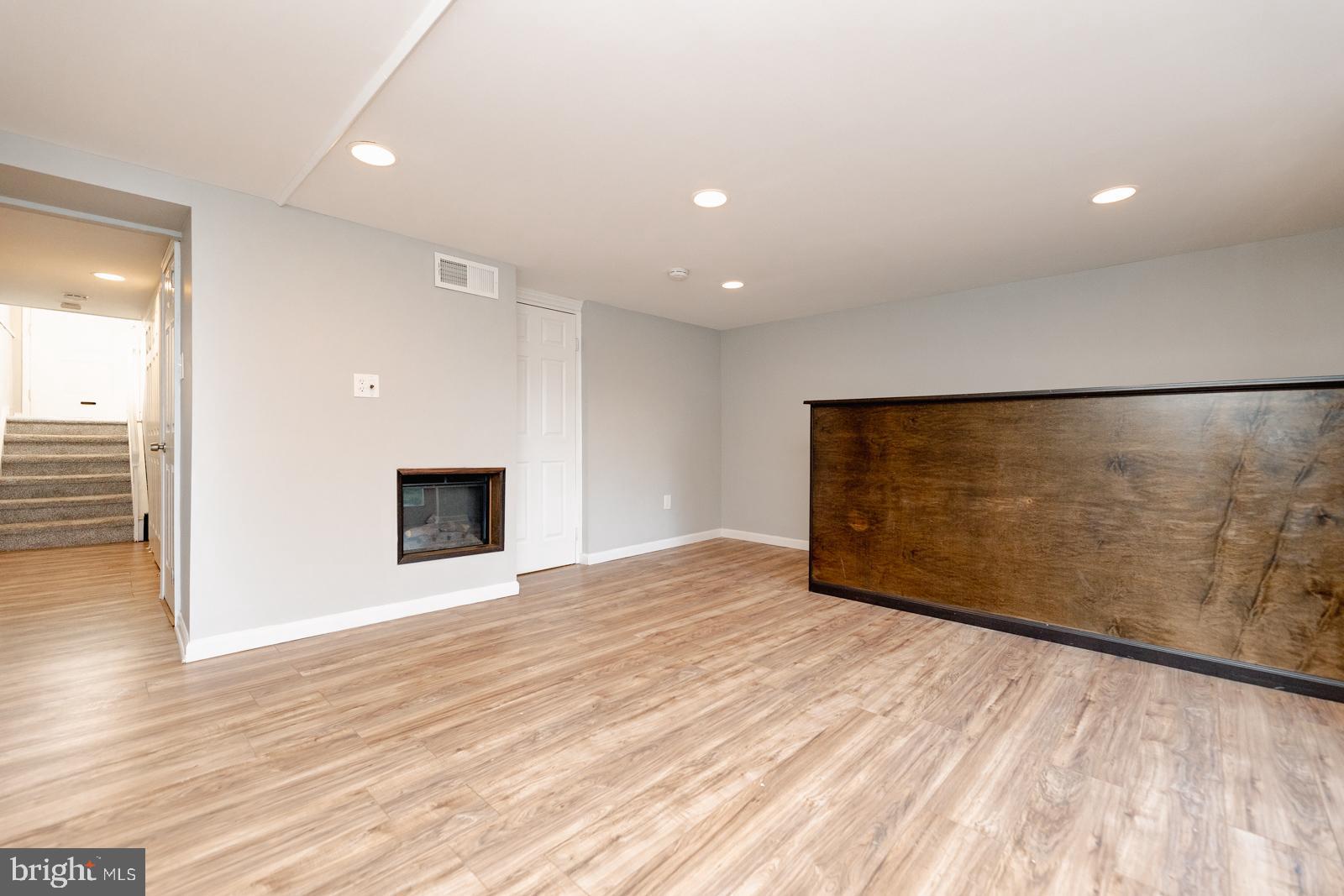 3355 Fairdale Road Philadelphia, PA 19154 - Photo 38 of 48