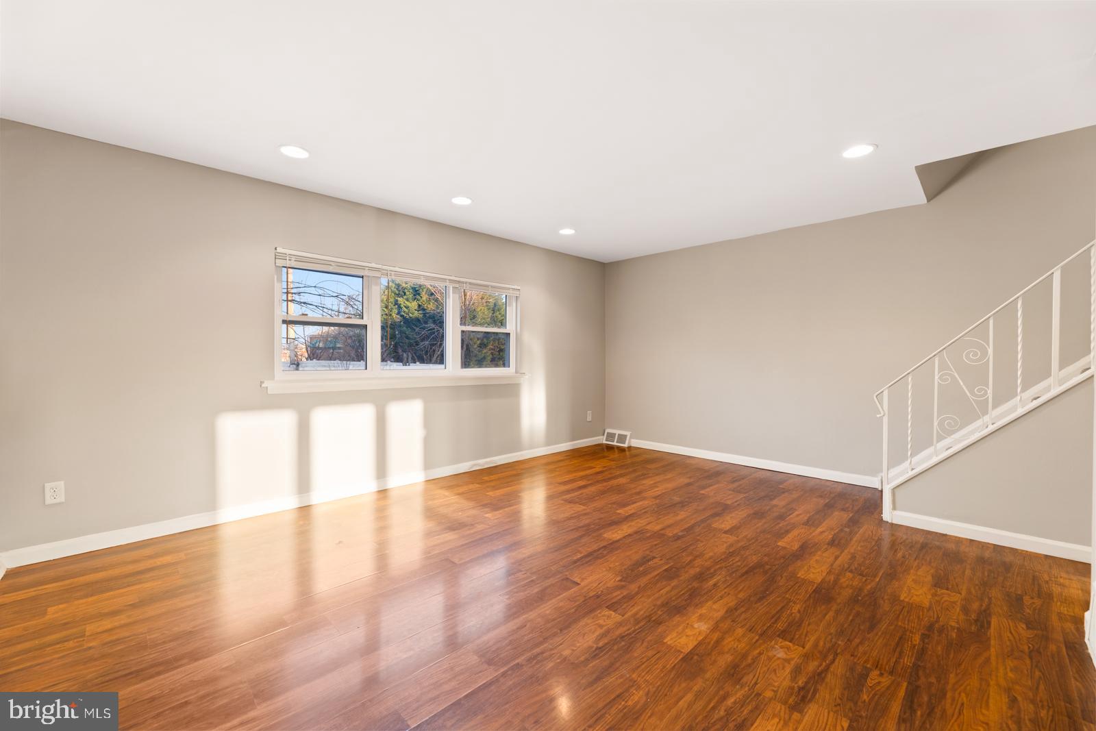 3355 Fairdale Road Philadelphia, PA 19154 - Photo 7 of 48