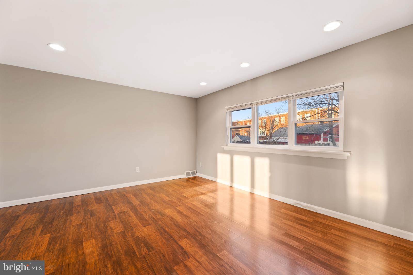 3355 Fairdale Road Philadelphia, PA 19154 - Photo 8 of 48