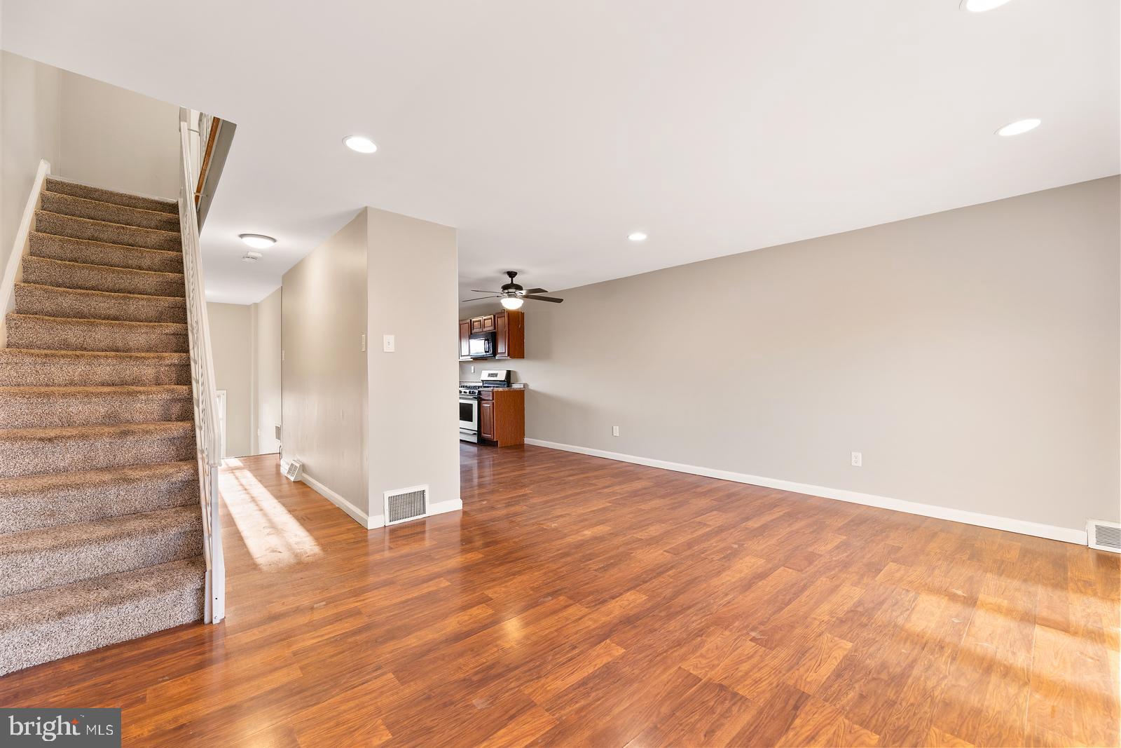 3355 Fairdale Road Philadelphia, PA 19154 - Photo 9 of 48