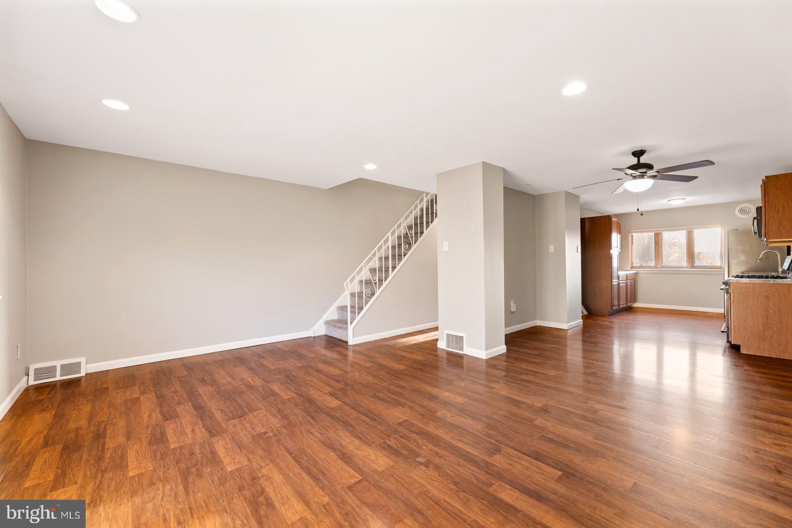 3355 Fairdale Road Philadelphia, PA 19154 - Photo 10 of 48