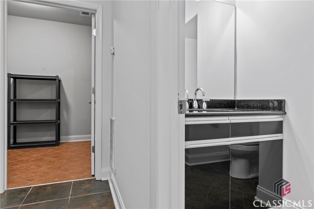 118 Ruth Drive, Unit 260 Athens, GA 30601 - Photo 3 of 24