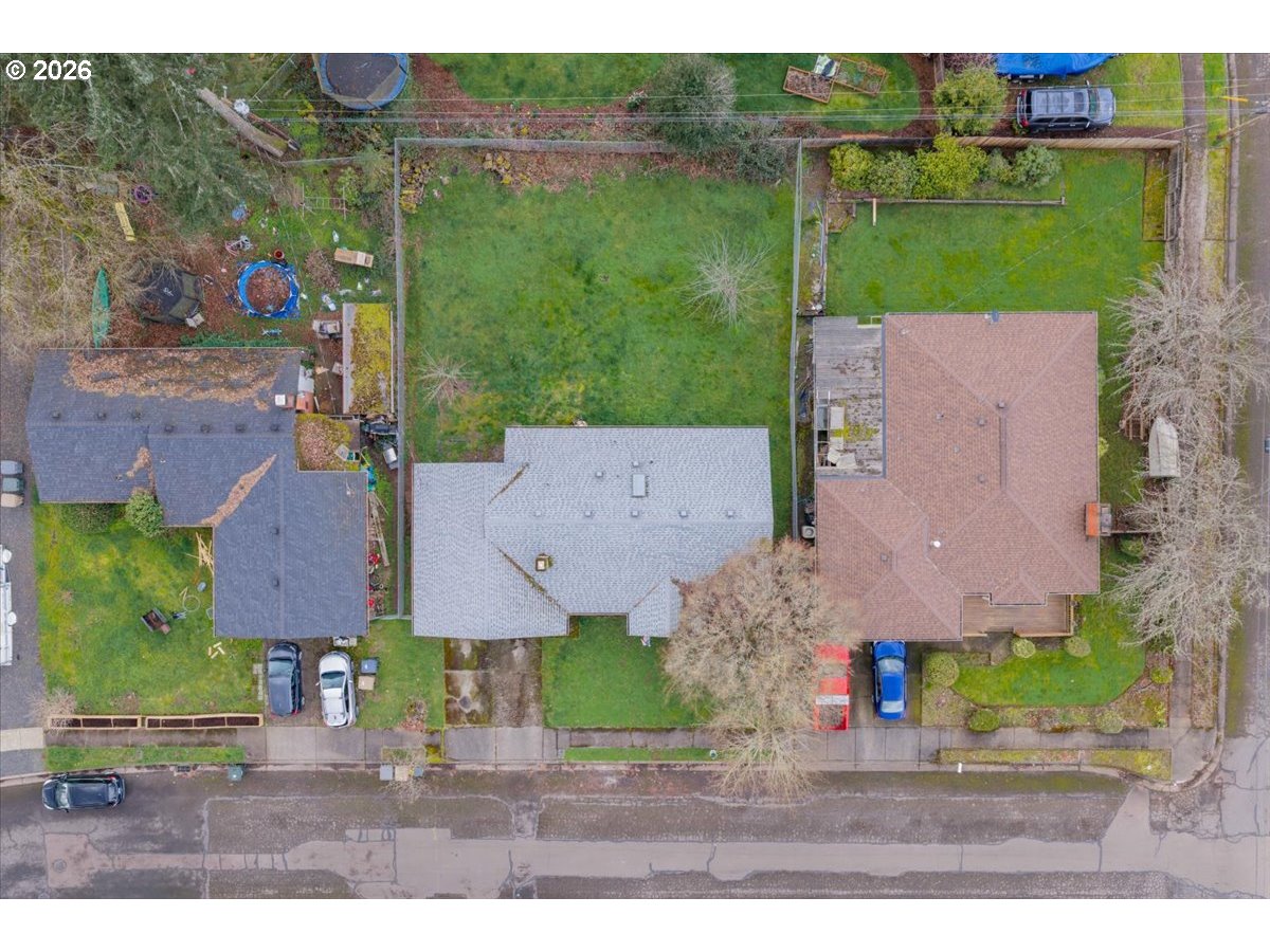 1360 Sunset Lane Sweet Home, OR 97386 - Photo 25 of 26 an aerial view of a house with a yard