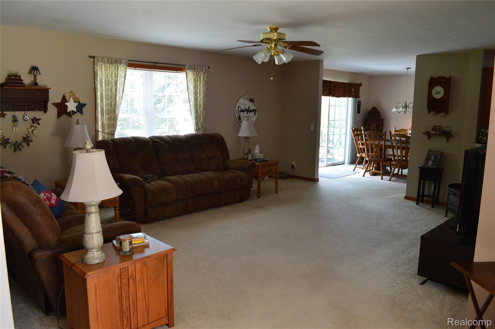 1533 Boy Scout Road Caro, MI 48723 - Photo 10 of 31 Living Room 3.JPG