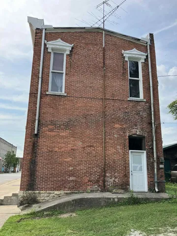 $129,000 | 45 South Meridian Street, Redkey, IN 47373