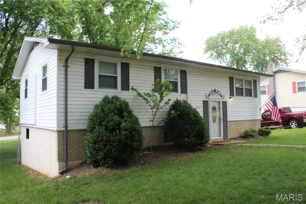 $199,900 | 208 Spring Drive, Bonne Terre, MO 63628