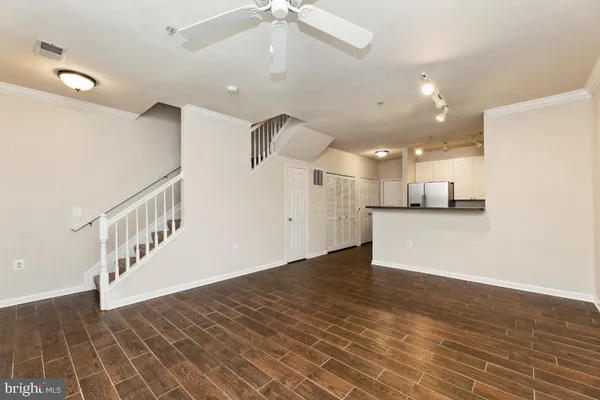 $2,800 | 2765 Centerboro Drive, Unit 159, Vienna, VA 22181