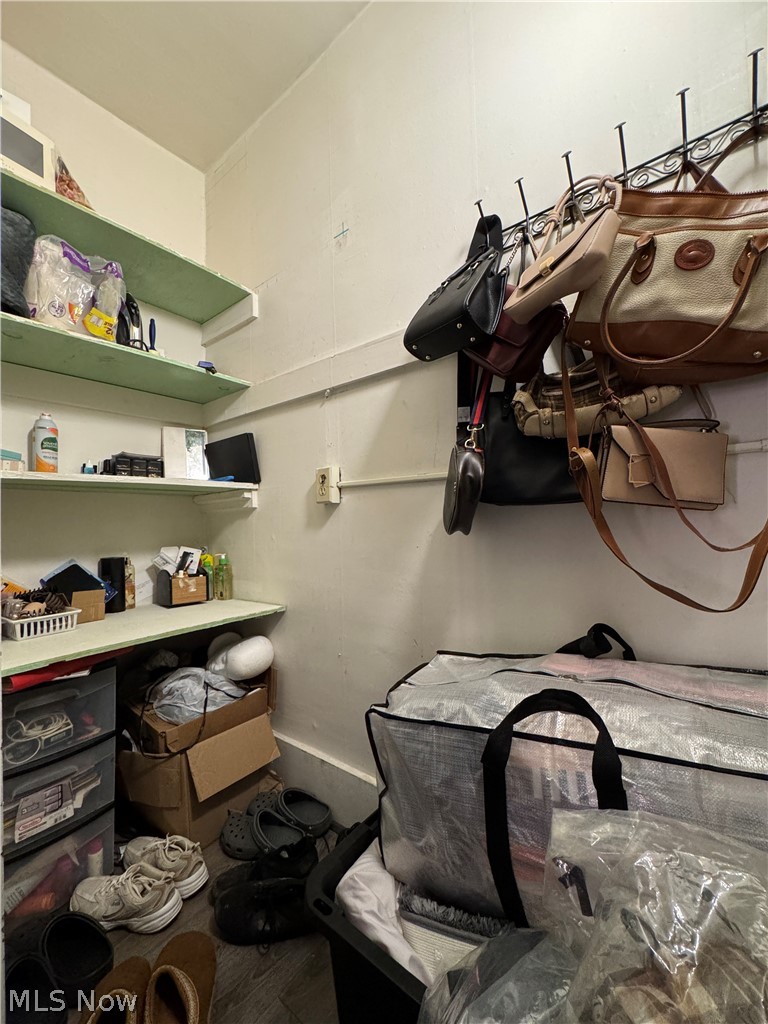 709 Fulton Road Northwest Canton, OH 44703 - Photo 13 of 20 Spacious closet located in the upper level hallway