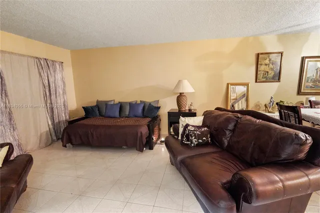 $1,100 | Inverrary, Lauderhill, FL 33319