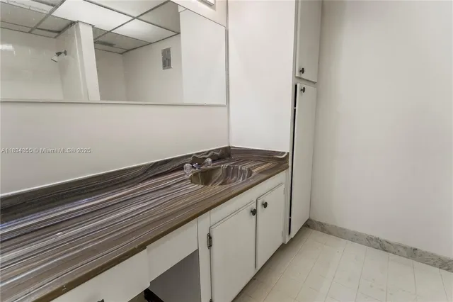 $1,100 | Inverrary, Lauderhill, FL 33319