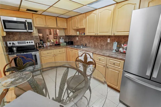 $1,100 | Inverrary, Lauderhill, FL 33319