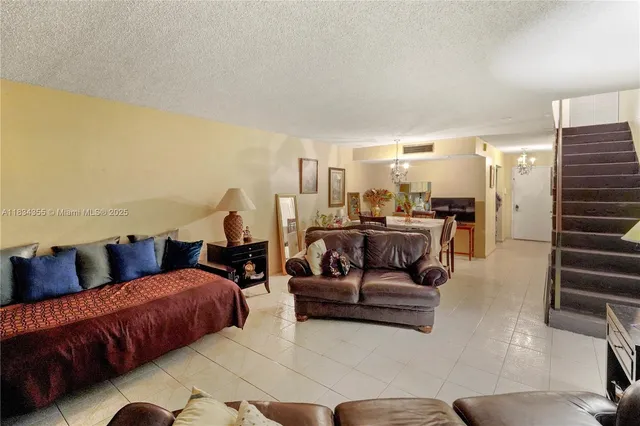 $1,100 | Inverrary, Lauderhill, FL 33319