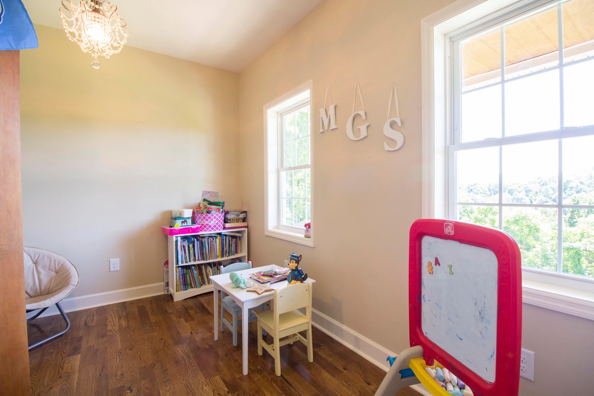 57 Lakeside Drive Carthage, TN 37030 - Photo 25 of 34 a room with furniture and a window