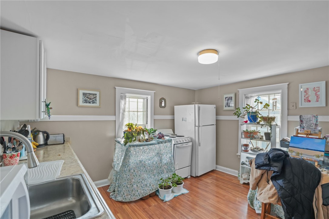 32 Houston Avenue Newport, RI 02840 - Photo 36 of 47
