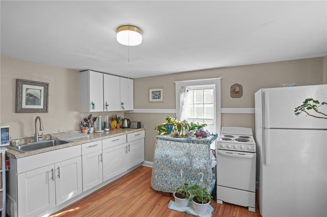 32 Houston Avenue Newport, RI 02840 - Photo 37 of 47