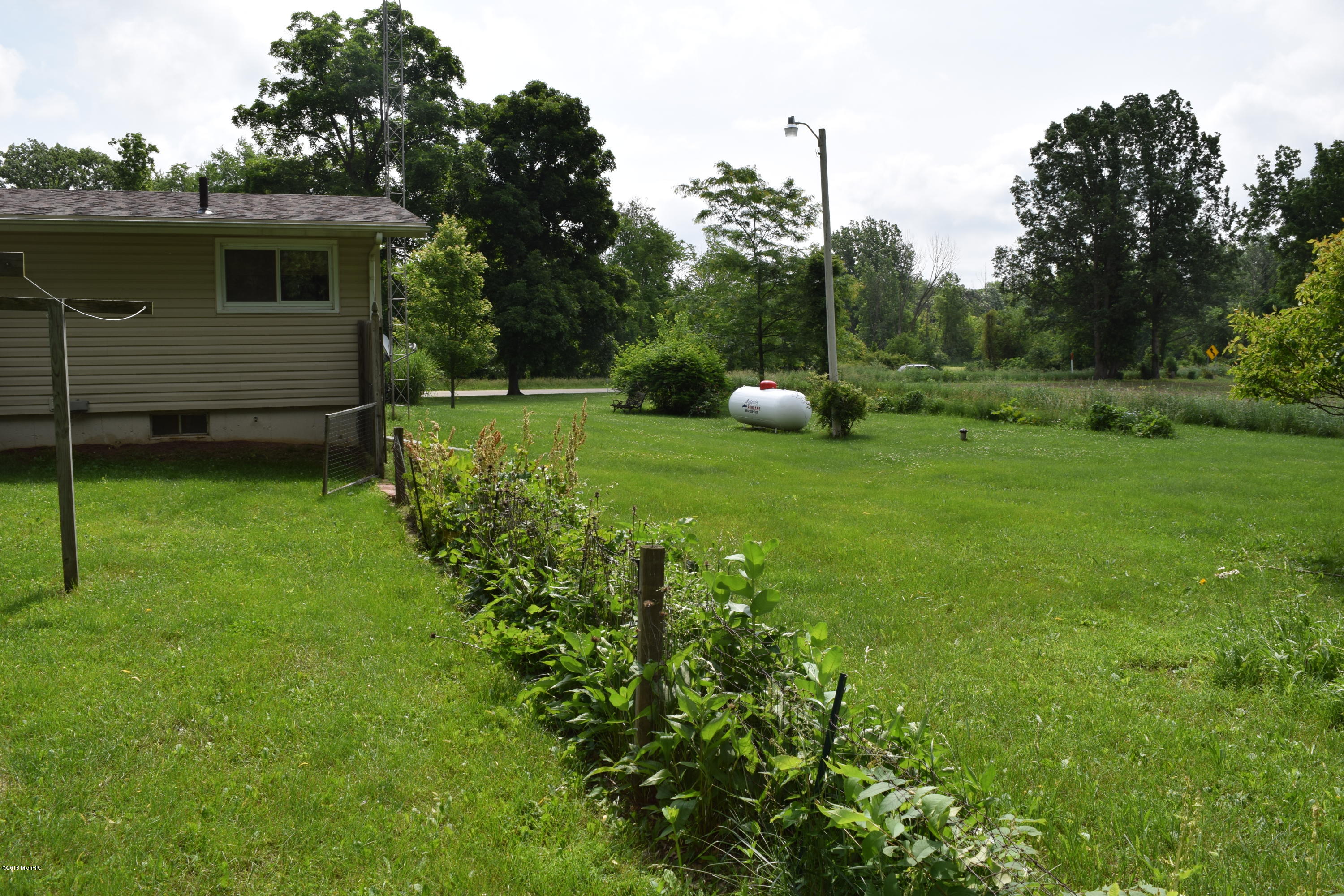 404 South Angola Road Coldwater, MI 49036 - Photo 14 of 16 DSC_0343