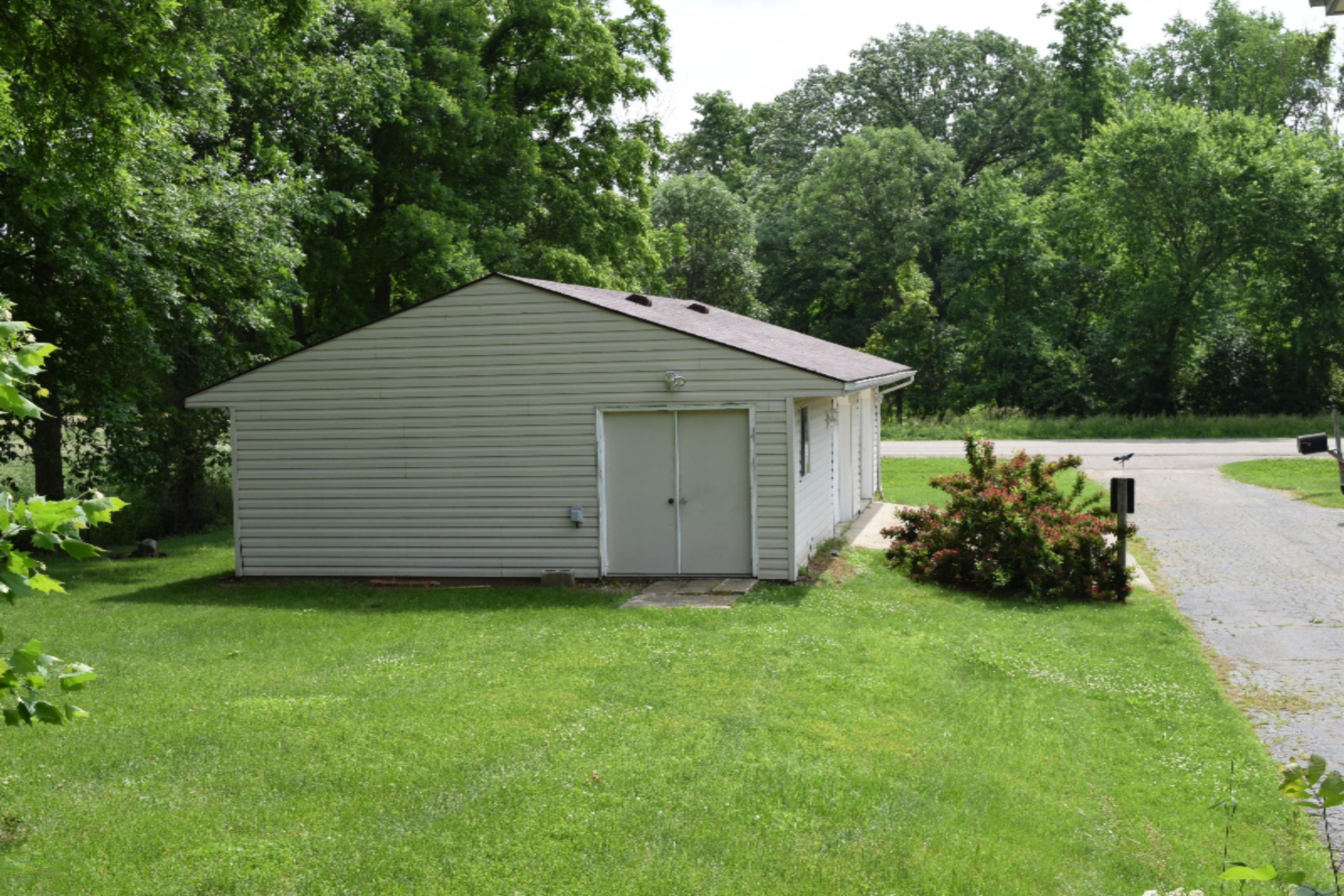 404 South Angola Road Coldwater, MI 49036 - Photo 16 of 16 DSC_0349