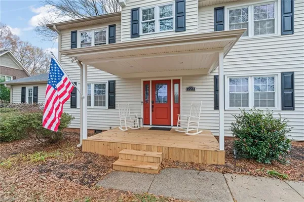 $699,900 | 223 Ivy Circle, Advance, NC 27006