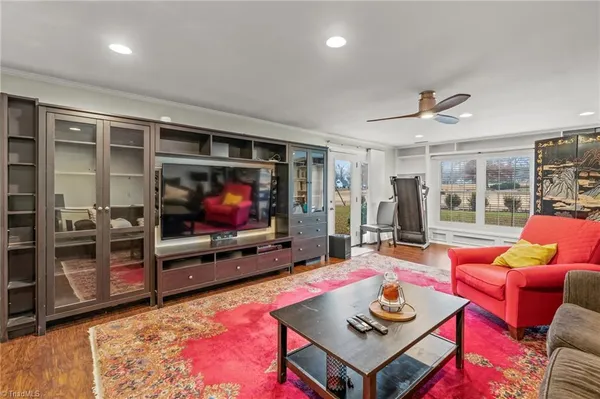 $699,900 | 223 Ivy Circle, Advance, NC 27006