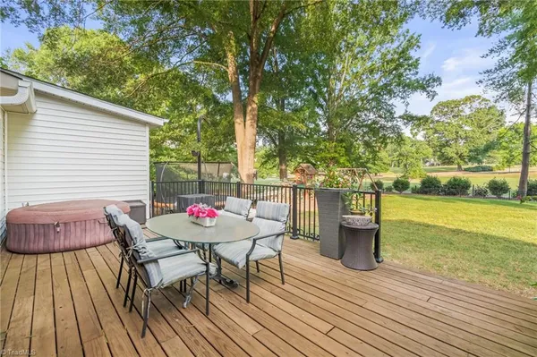 $699,900 | 223 Ivy Circle, Advance, NC 27006