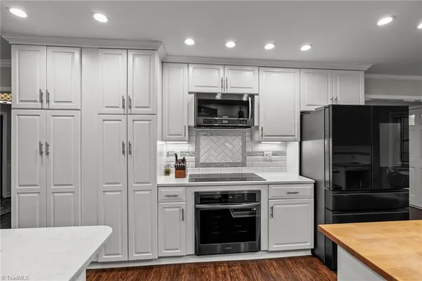 $699,900 | 223 Ivy Circle, Advance, NC 27006