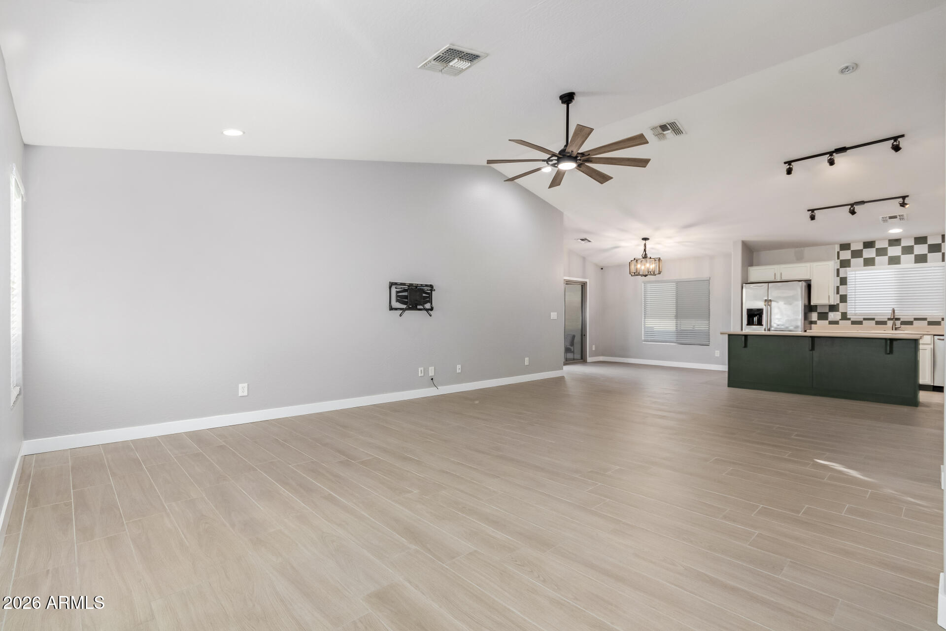 17854 West Redfield Road Surprise, AZ 85388 - Photo 10 of 43