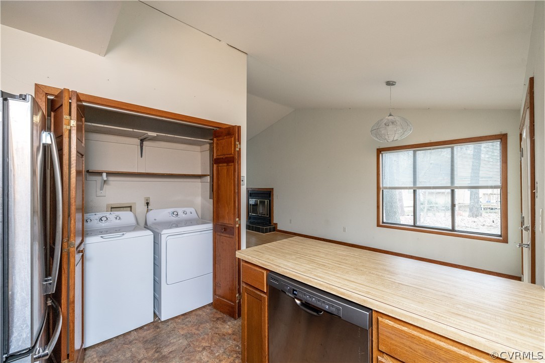 3102 Spreading Oak Road Midlothian, VA 23112 - Photo 10 of 25 a room with storage and utility