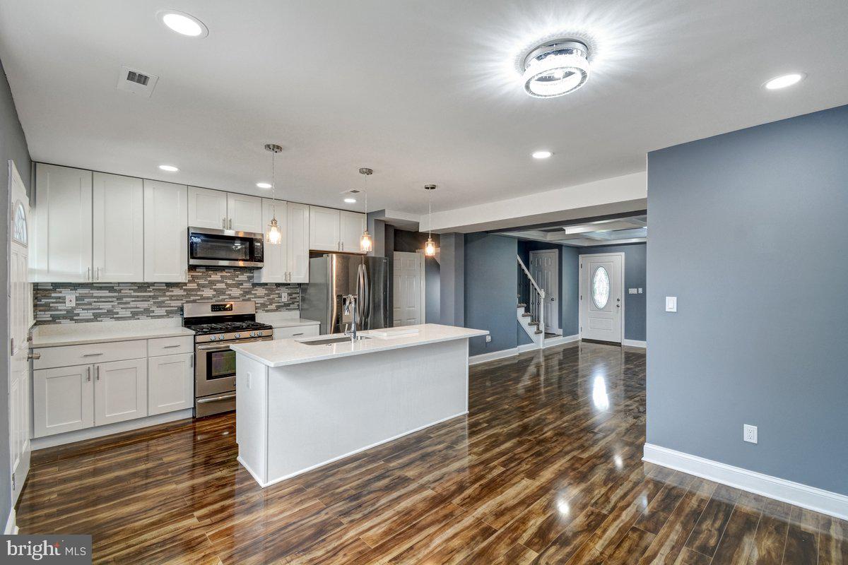 1309 Stonewood Road Baltimore, MD 21239 - Photo 8 of 36