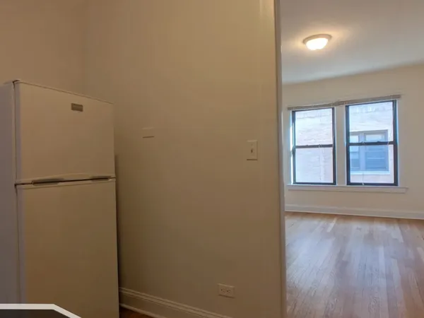 $1,895 | 2615 North Spaulding Avenue, Unit 3E, Chicago, IL 60647