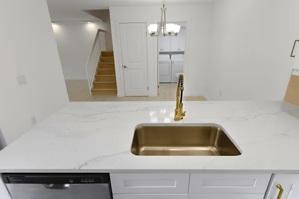 $3,200 | 2018 20th Court, Jupiter, FL 33477