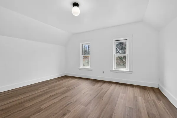 $3,850 | 166 Elliot Street, Unit 2, Newton, MA 02464