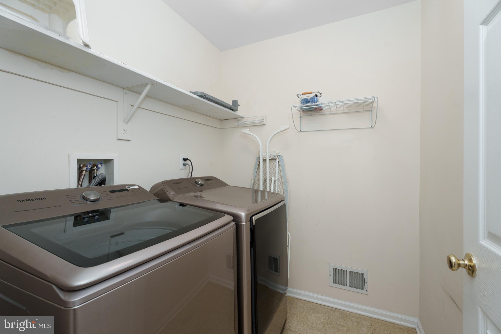 610 Bollen Court Pennington, NJ 08534 - Photo 23 of 30 a utility room with dryer and washer