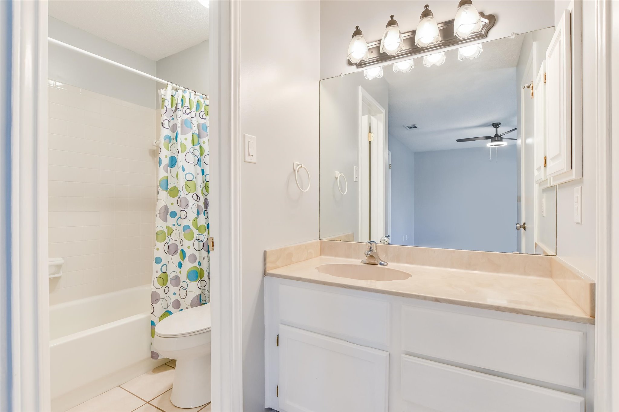 13401 Saddlebrook Trail Austin, TX 78729 - Photo 10 of 20