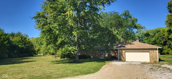 $595,000 | Undisclosed Address, Lizton, IN 46149