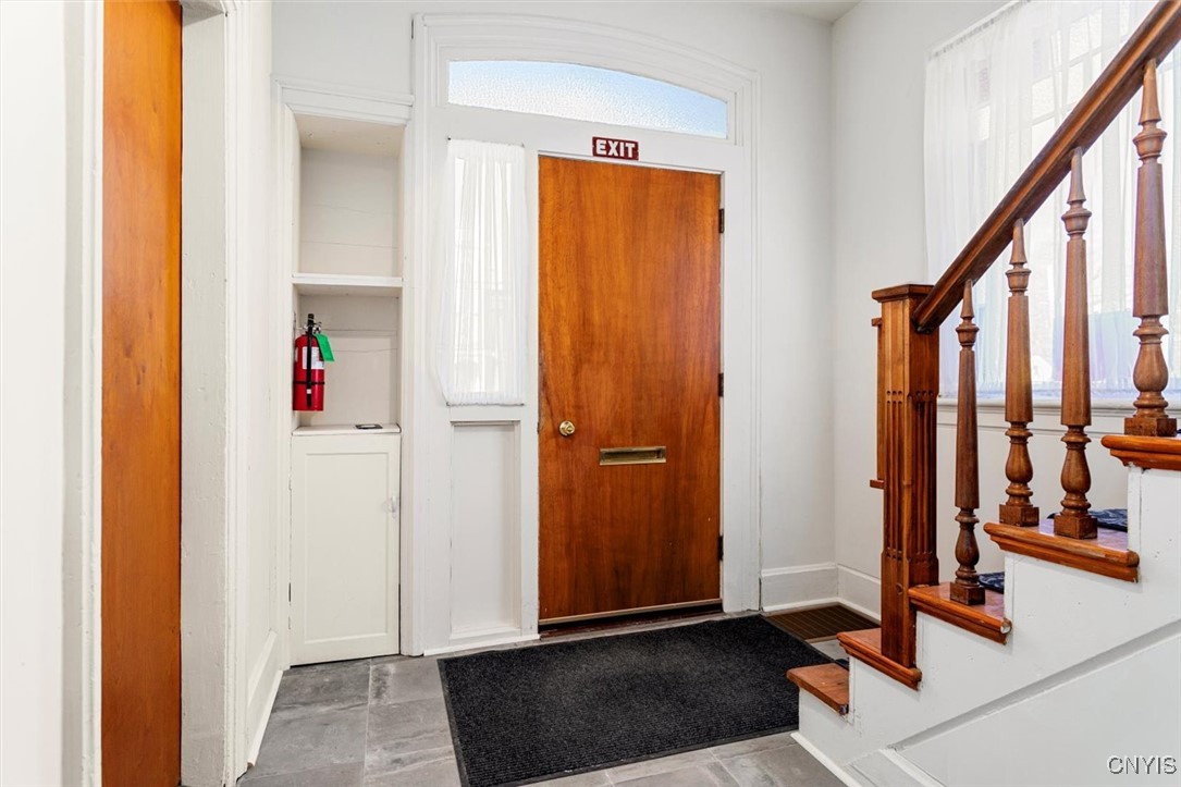 303 Main Street, Unit 1 Oneida, NY 13421 - Photo 9 of 27