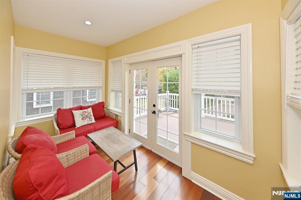 403 Summit Avenue Hackensack, NJ 07601 - Photo 11 of 36