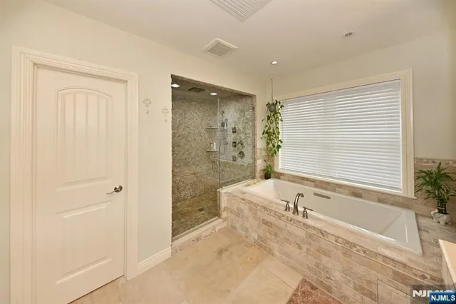 $1,075,000 | 403 Summit Avenue, Hackensack, NJ 07601