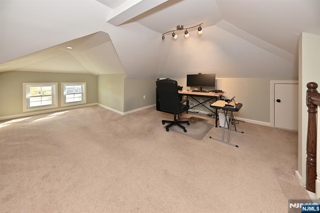 403 Summit Avenue Hackensack, NJ 07601 - Photo 21 of 36