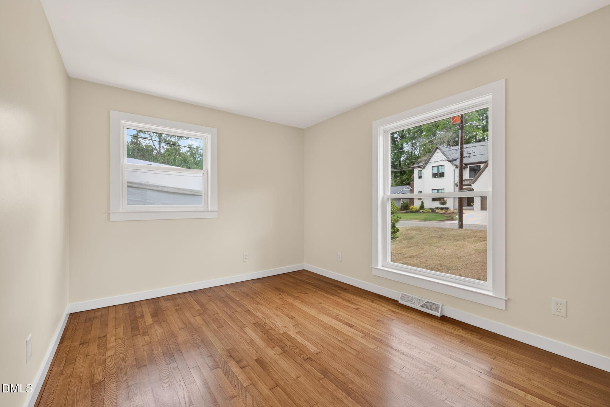 4612 Radcliff Road Raleigh, NC 27609 - Photo 21 of 34 22-web-or-mls-IMG_0418