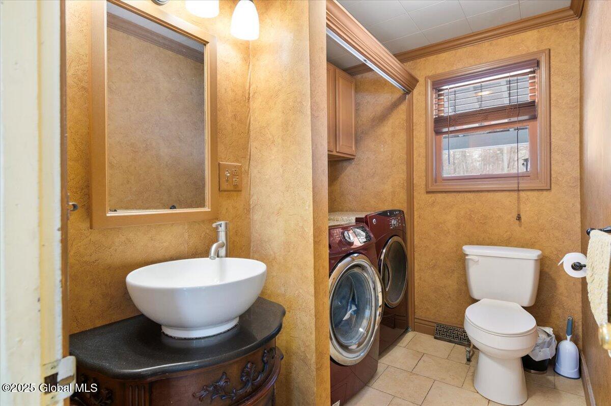 936 Bay Road Queensbury, NY 12804 - Photo 14 of 42 10-FJD_6759