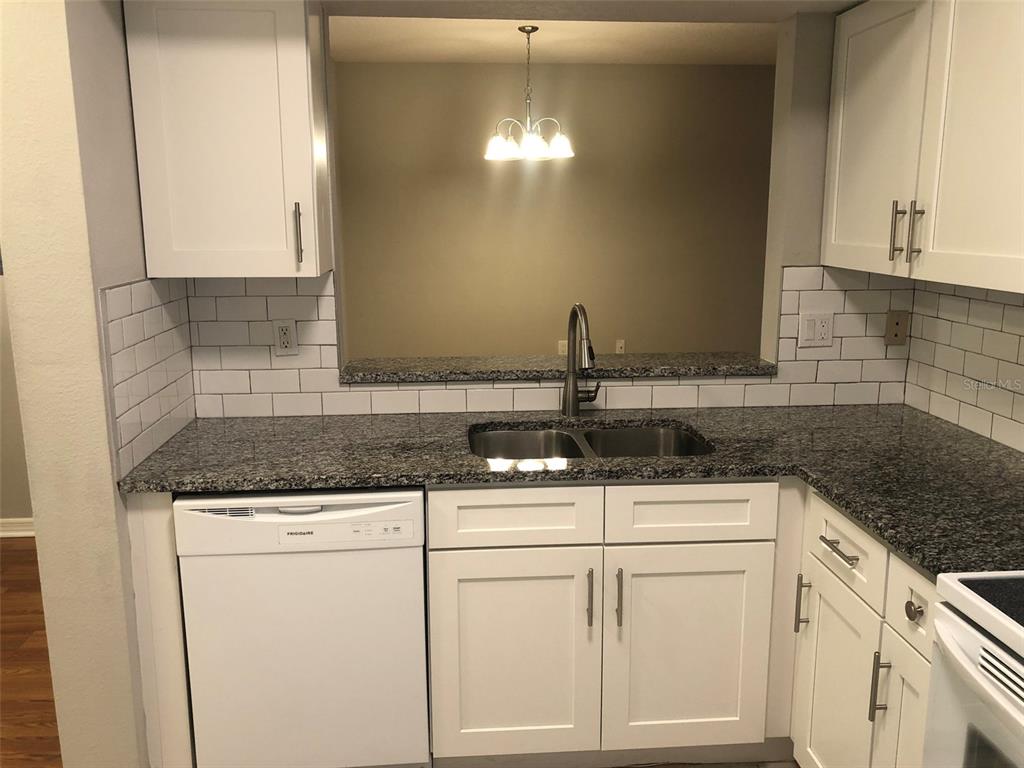 6021 Portsdale Place, Unit 101 Riverview, FL 33578 - Photo 3 of 19