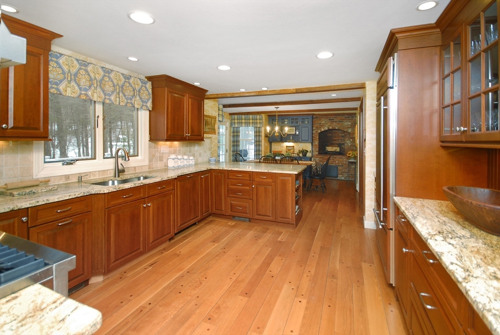 316 Lindsay Pond Road Concord, MA 01742 - Photo 12 of 42