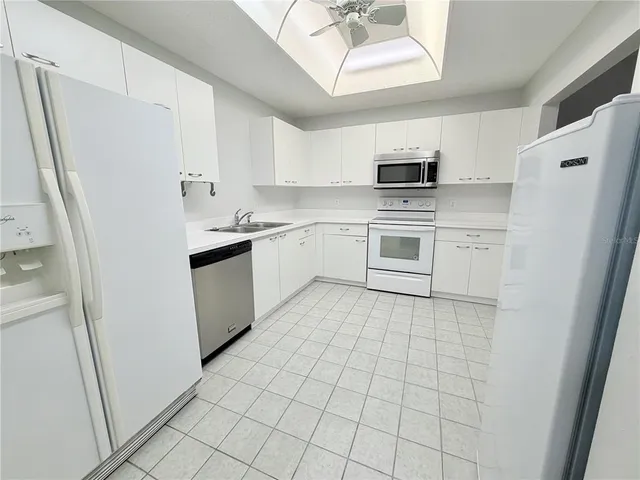 $2,150 | 20 Emerald Bay Drive, Oldsmar, FL 34677