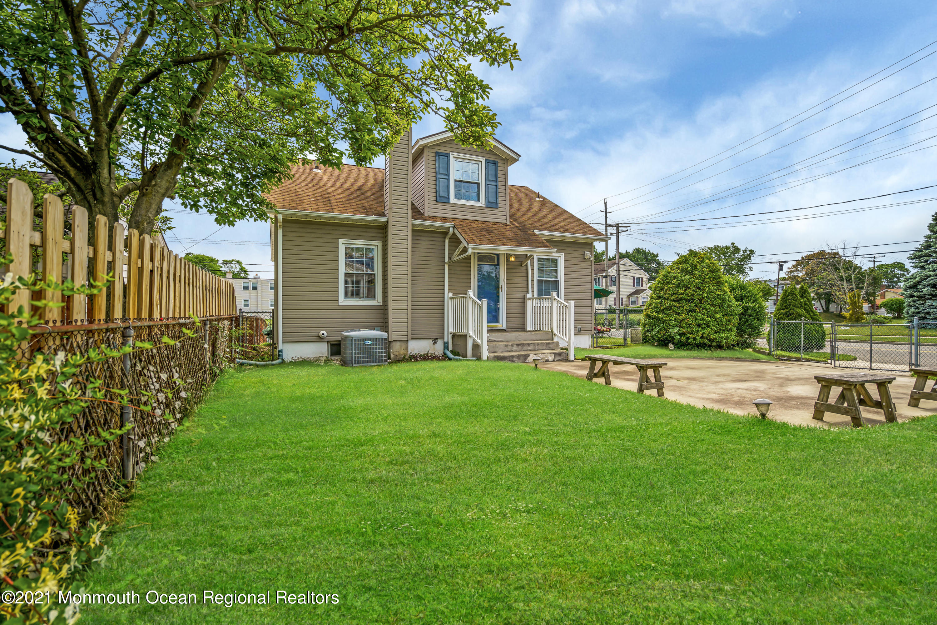 711 Ridge Avenue Neptune Township, NJ 07753 - Photo 25 of 39 032_dsc01937_1