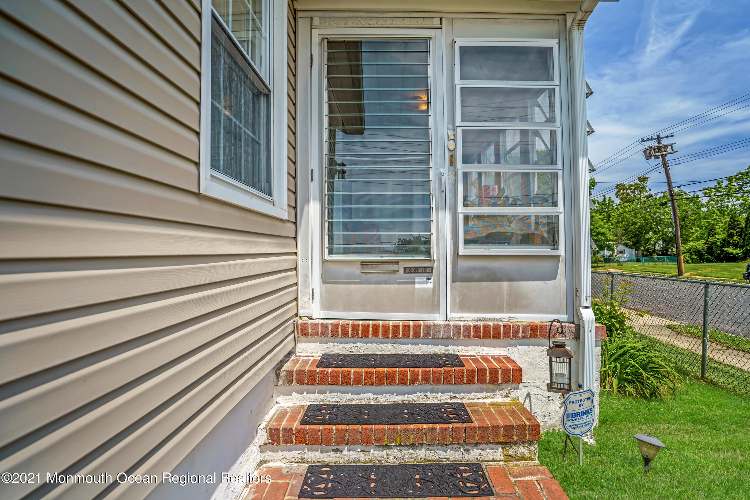 711 Ridge Avenue Neptune Township, NJ 07753 - Photo 7 of 39 009_dsc02087_1