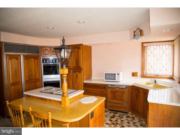 1810 Prospect Ridge Boulevard Haddon Heights, NJ 08035 - Photo 13 of 24 Gallery Image 13