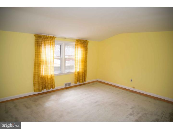 1810 Prospect Ridge Boulevard Haddon Heights, NJ 08035 - Photo 18 of 24 Gallery Image 18