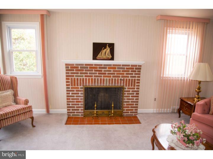 1810 Prospect Ridge Boulevard Haddon Heights, NJ 08035 - Photo 6 of 24 Gallery Image 6